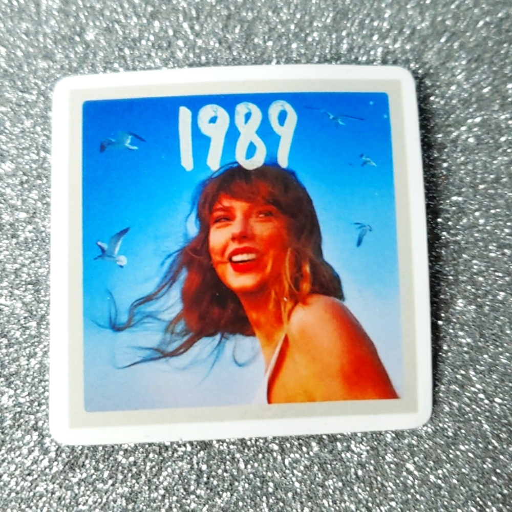 10/$10 Taylor Swift Waterproof Sticker 1989